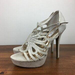 Jennifer Lopez Cream Gold Studded Platform High Heels Suede Women's Size 7M.